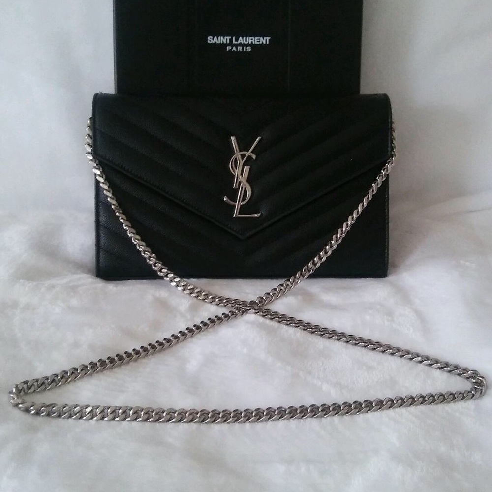 ❌SOLD❌ Saint Laurent - leather chain wallet black